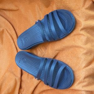 Crocs navy sandals